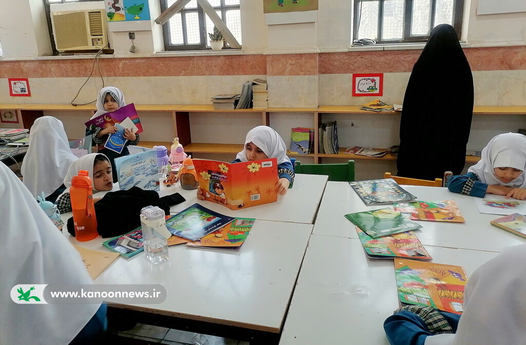 برگزاری ویژهبرنامههای هفته کتاب و کتابخوانی در مراکز فرهنگیهنری کانون استان بوشهر۱