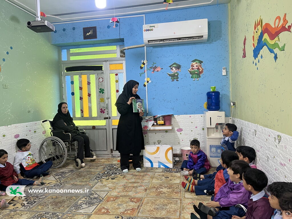 برگزاری ویژهبرنامههای هفته کتاب و کتابخوانی در مراکز فرهنگیهنری کانون استان بوشهر۱