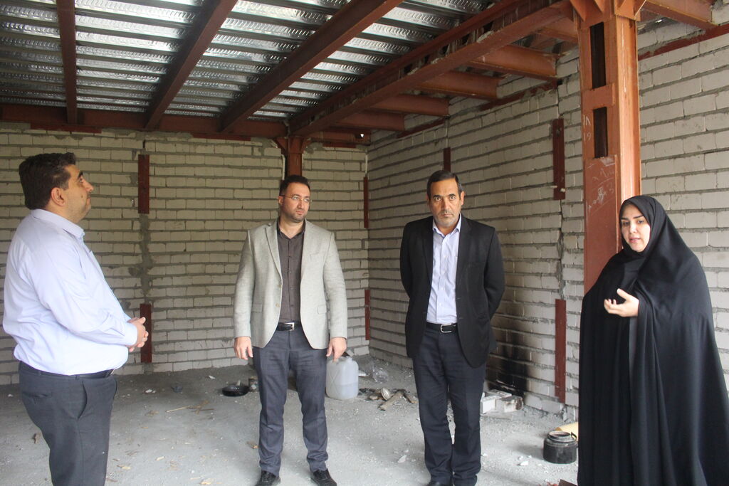 رئیس سازمان مدیریت و برنامهریزی از سالن سینمای کودک و نوجوان کانون پرورش فکری بازدید کرد