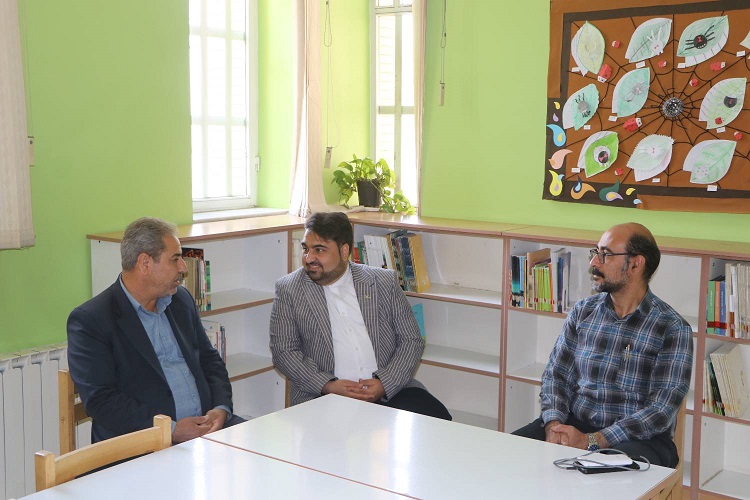 بازدید رمضان رحیمی دشتلویی نمایندهی مردم فلاورجان و عضو کمیسیون آموزش و تحقیقات مجلس شورای اسلامی از مراکز فلاورجان و قهدریجان