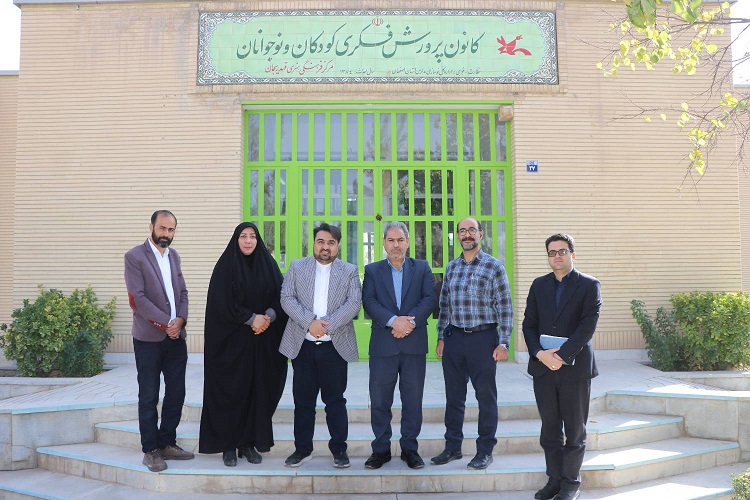 بازدید رمضان رحیمی دشتلویی نمایندهی مردم فلاورجان و عضو کمیسیون آموزش و تحقیقات مجلس شورای اسلامی از مراکز فلاورجان و قهدریجان