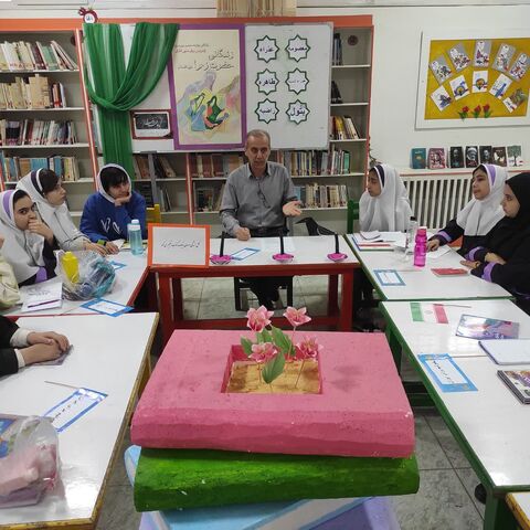 ویژه برنامه های هفته کتاب و کتاب خوانی در مراکز کانون پرورش فکری کودکان و نوجوانان استان آذربایجان غربی