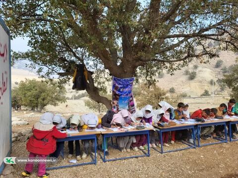 «بخوانیم برای ایران» در آبید بویر؛ اجرای برنامه‌های کتاب‌محور برای دانش‌آموزان عشایری