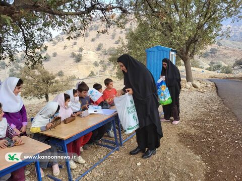 «بخوانیم برای ایران» در آبید بویر؛ اجرای برنامه‌های کتاب‌محور برای دانش‌آموزان عشایری