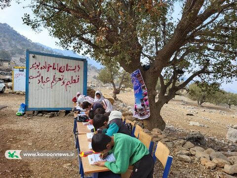 «بخوانیم برای ایران» در آبید بویر؛ اجرای برنامه‌های کتاب‌محور برای دانش‌آموزان عشایری