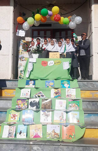 برنامه‌های هفته کتاب با کاروان «پیک امید» در مرادلوی ارشق