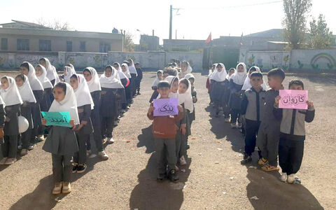 برنامه‌های هفته کتاب با کاروان «پیک امید» در مرادلوی ارشق