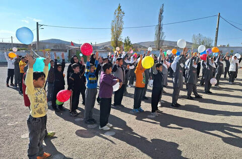 برنامه‌های هفته کتاب با کاروان «پیک امید» در مرادلوی ارشق