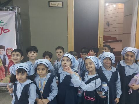 گزارش تصویری/ بازدید بیش از ۷۰۰ کودک از مرکز تخصصی علوم بندرعباس