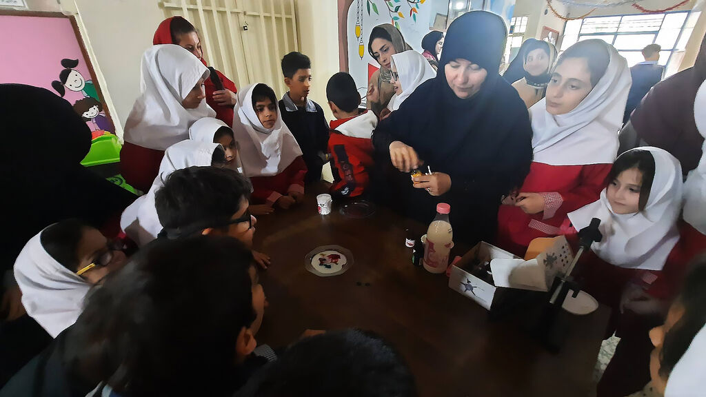 پیوند قصه و علم در مدرسه استثنایی شهید بابایی تنکابن