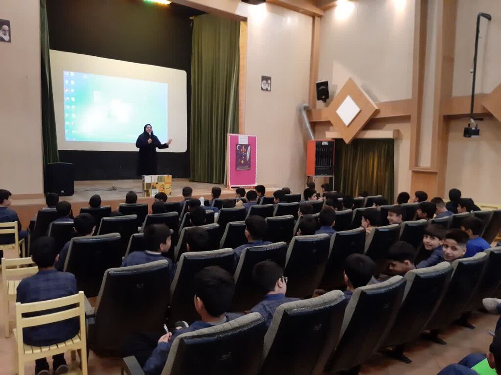 آغاز فعالیت‌های «هفته کتاب و کتابخوانی» در مراکز کانون البرز