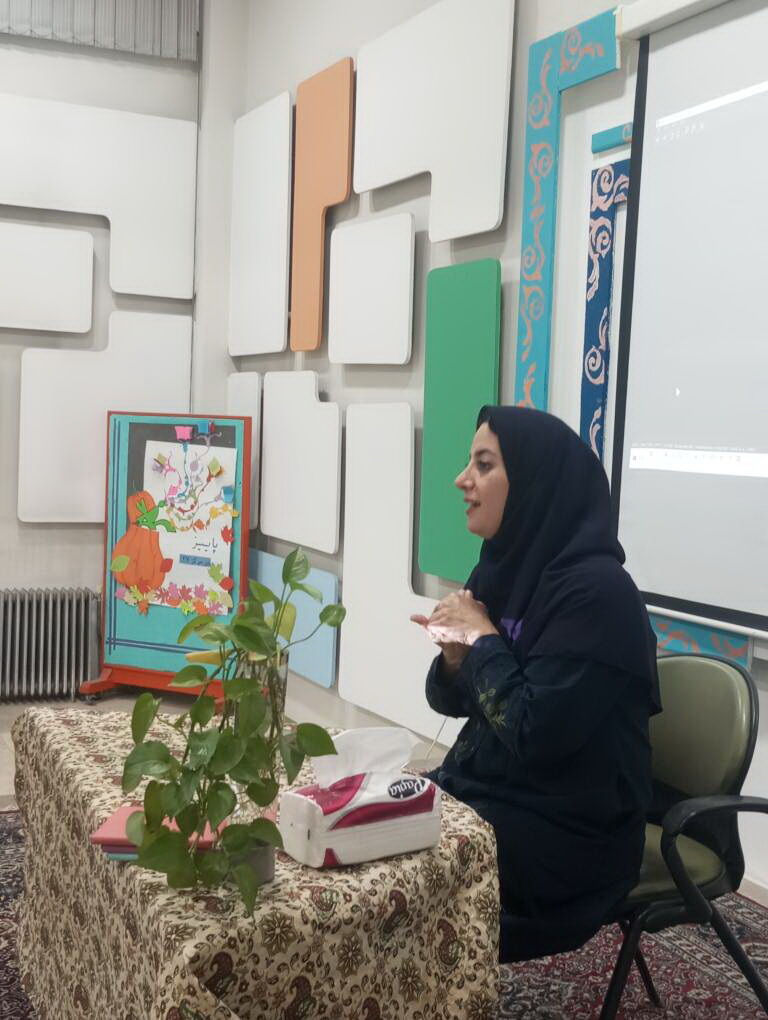 «شور کتابخوانی در مرکز ۲۷ با حضور کبری بابایی»