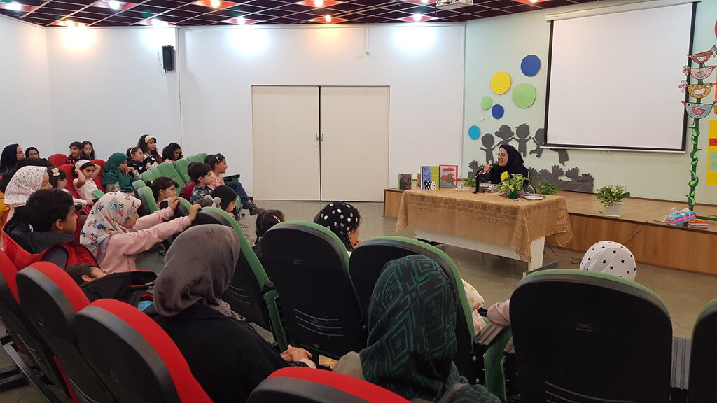 جشن واژههای روشن؛ در مرکز ۲۱