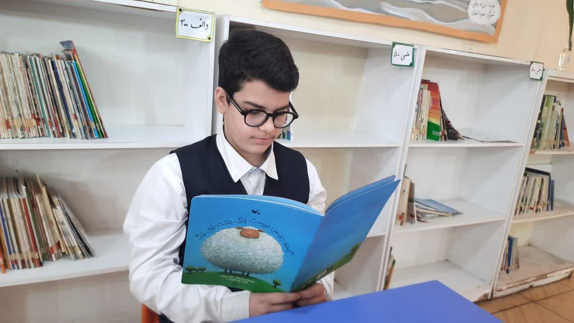 آرشام محمدی درویشوند؛ عضو کتابخوان کانون مسجدسلیمان از تجربههای مطالعه میگوید