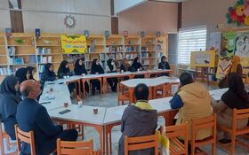 نشست انجمن قصه  گویی شاخه شهرستان شازند