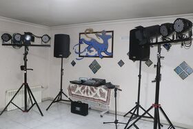 خرید تجهیزات پرتابل حرفه‌ای نورپردازی و صدابرداری