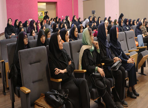 آیین  ادبی دو پنجره