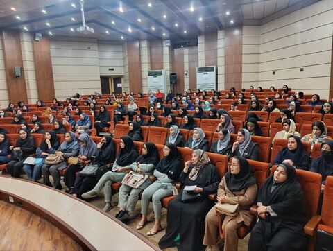 برگزاری کارگاه‌های آموزش تخصصی قصه گویی در کانون هرمزگان