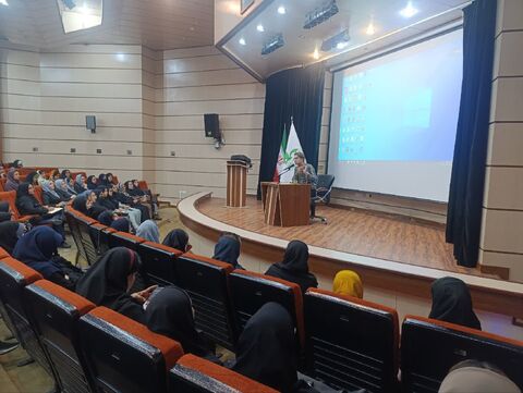 برگزاری کارگاه‌های آموزش تخصصی قصه گویی در کانون هرمزگان