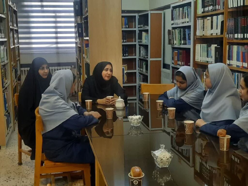 سفری اسرارآمیز به کتابخانه‌ای در دل تاریخ در مرکز فرهنگی چناران