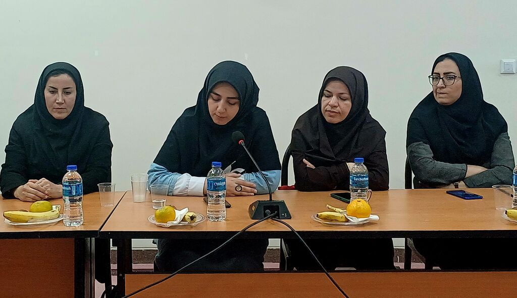 رونمایی از پوستر جشنواره بازیهای بومی-محلی با حضور نائب رئیس مجلس در کانون همدان