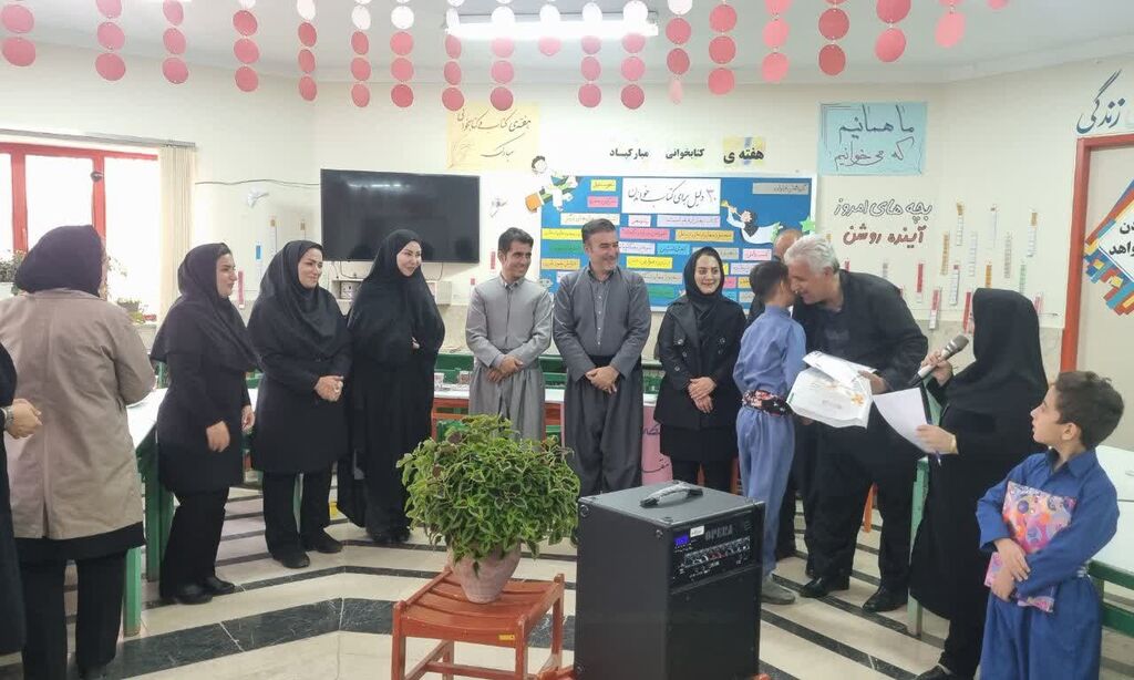 مرکز جوانرود میزبان "دورهمی کتاب" شد