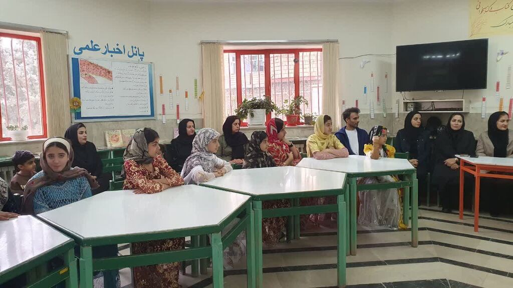 مرکز جوانرود میزبان "دورهمی کتاب" شد