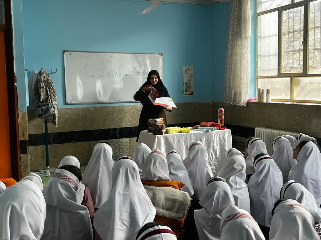 جشن کتاب در روستای هفت چشمه ایلام