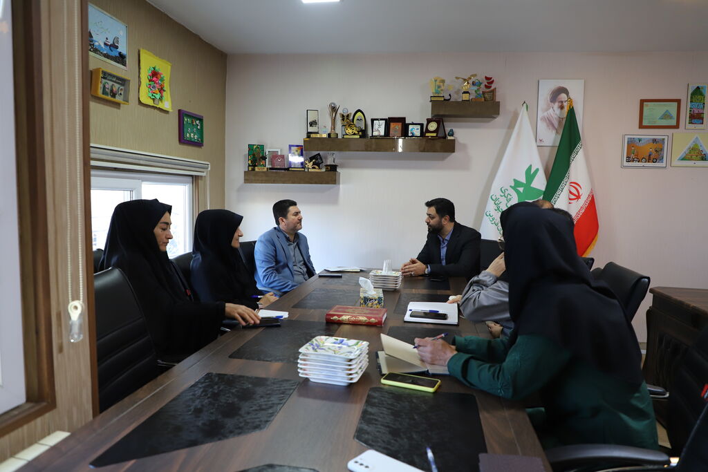 دیدار و نشست معاون اجتماعی و پیشگیری از وقوع جرم دادگستری استان با مدیرکل کانون قزوین