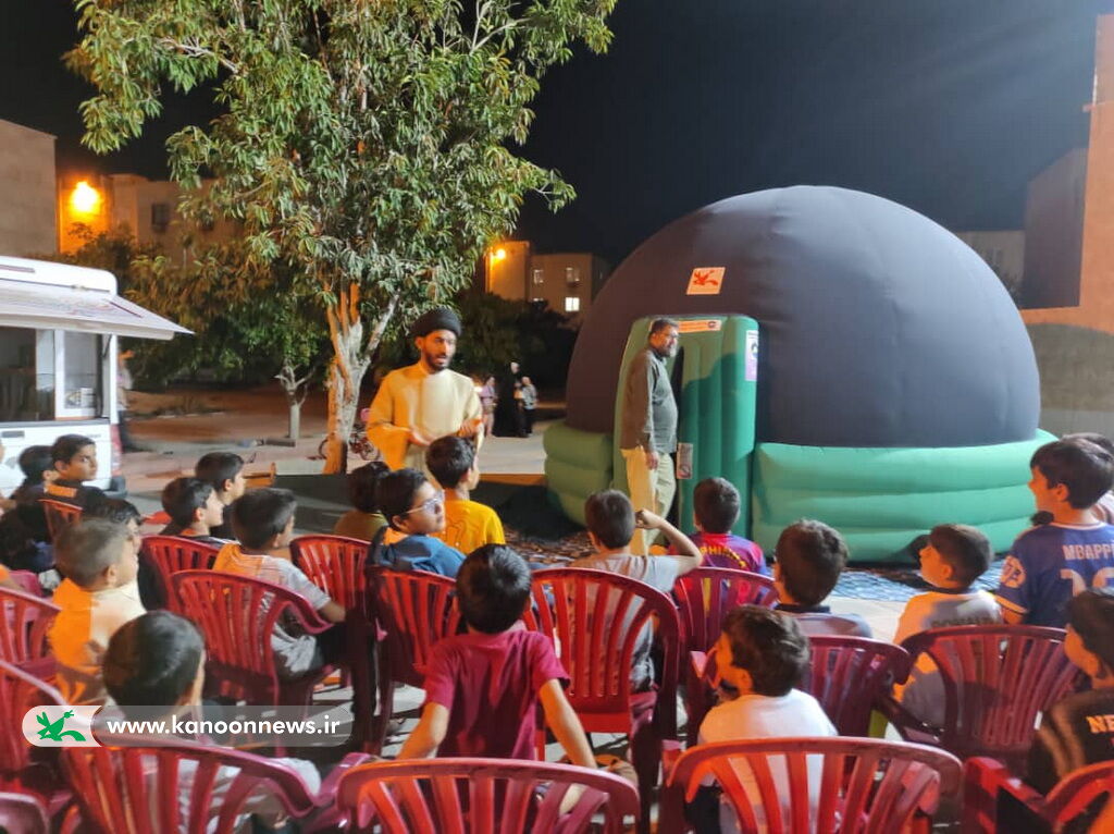 بچه های شهرک امام خمینی(ره) میزبان کتابخانه سیار شهری کانون بوشهر شدند