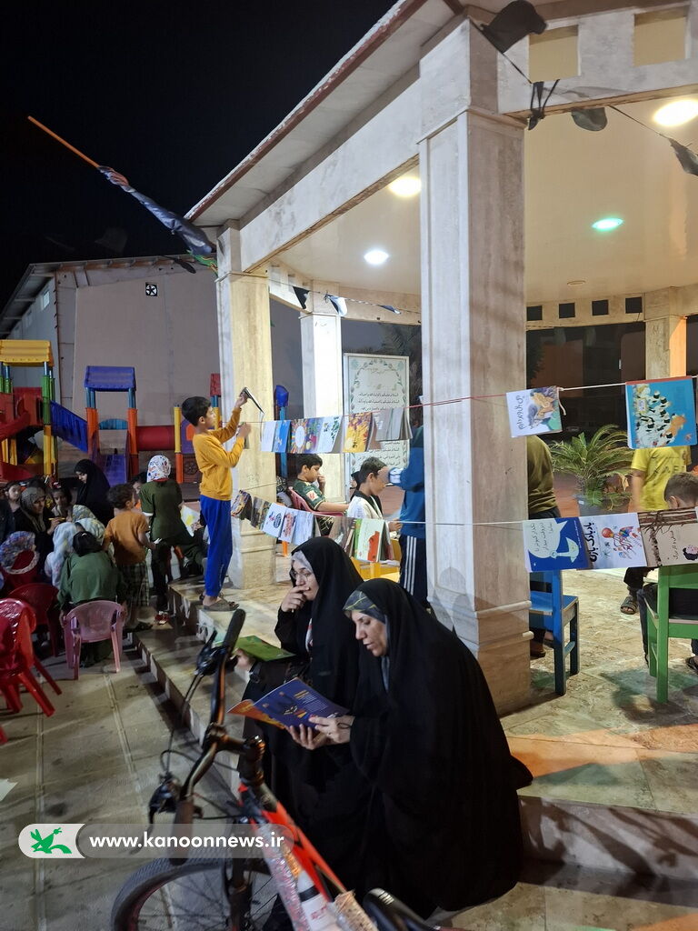 بچه های شهرک امام خمینی(ره) میزبان کتابخانه سیار شهری کانون بوشهر شدند