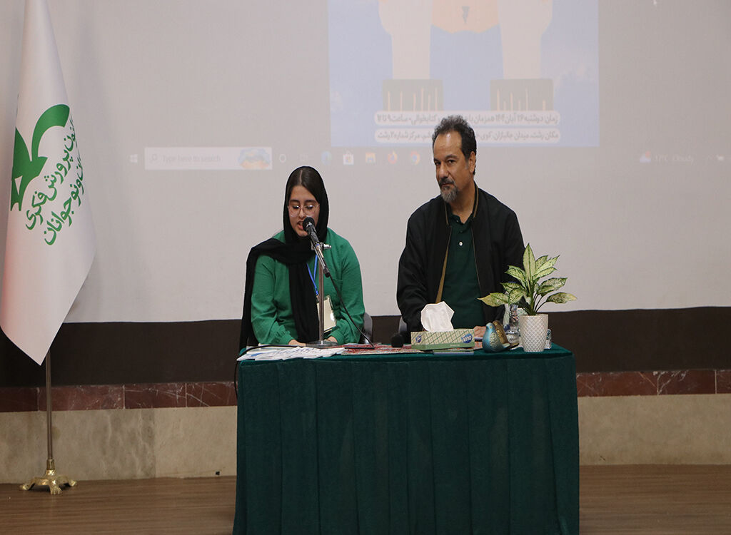 مربیام و برای شکفتن غنچهها میکوشم