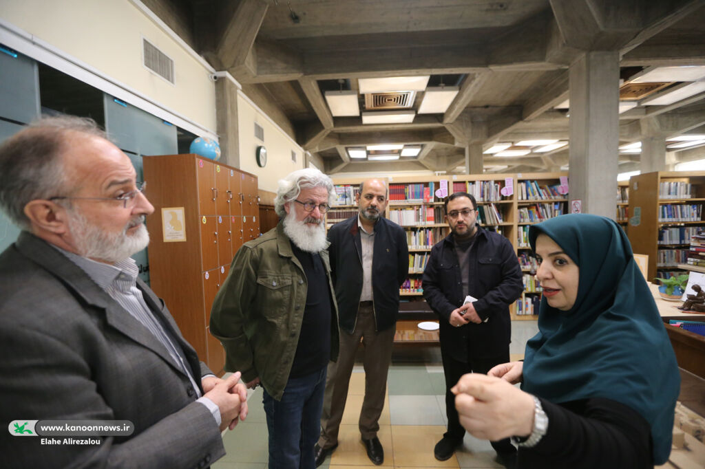 فعالان و پیشکسوتان حوزه پویانمایی از کتابخانه مرجع کانون بازدید کردند