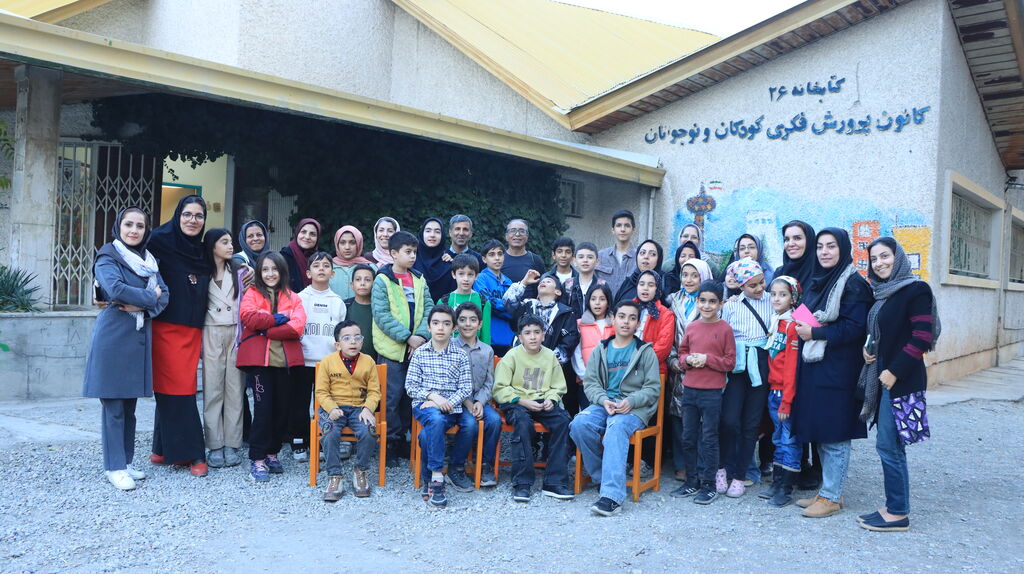 جشن روز کتاب با حضور جماالدین اکرمی در مرکز ۲۶ برگزار شد