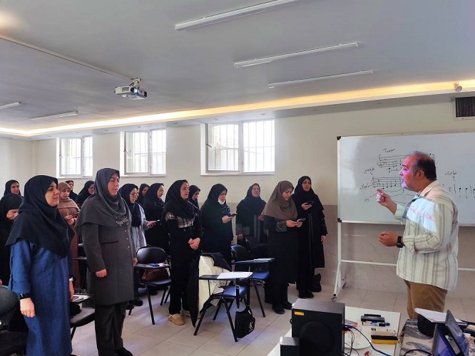 کارگاه آموزش سرود در مرکز آموزش کانون استان اصفهان برگزار گردید