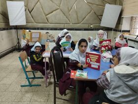 اجرای برنامه تخصصی کتاب‌خوانی و معرفی کتاب‌های «حسی‌ـ‌لمسی» در مدارس استثنایی ارومیه