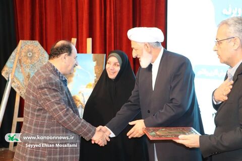 آیین رونمایی از جدیدترین تقریظ رهبری در هفته کتاب