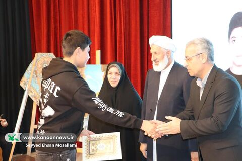 آیین رونمایی از جدیدترین تقریظ رهبری در هفته کتاب