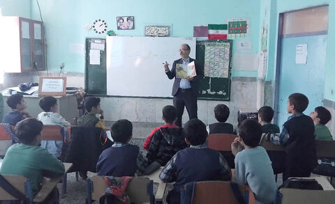 برنامه‌های گرامیداشت سی و سومین دوره هفته کتاب در مراکز کانون استان اردبیل (۲)