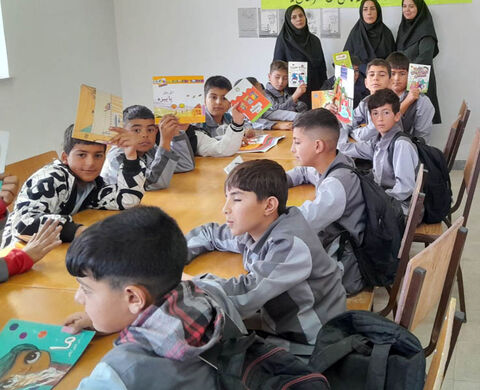 مناطق کم‌برخوردار اردبیل میزبان کاروان «پیک امید» در هفته کتاب