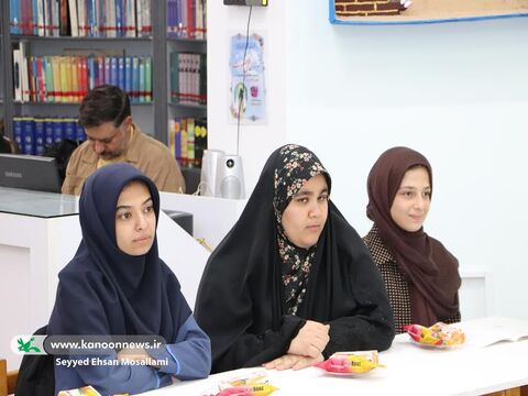 برنامه‌ی ادبی دوپنجره کانون گلستان با حضور محمود پوروهاب(۲)