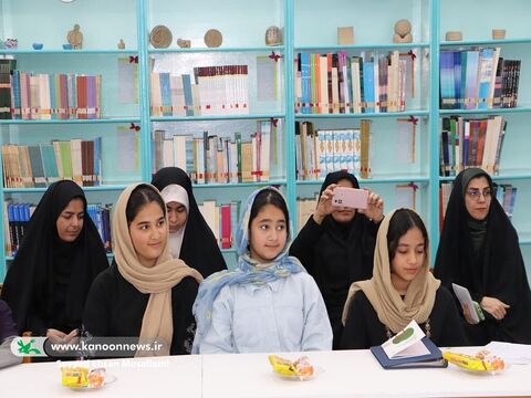 برنامه‌ی ادبی دوپنجره کانون گلستان با حضور محمود پوروهاب(۲)