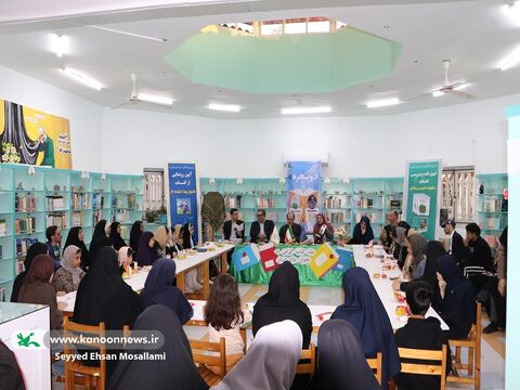 برنامه‌ی ادبی دوپنجره کانون گلستان با حضور محمود پوروهاب(۲)