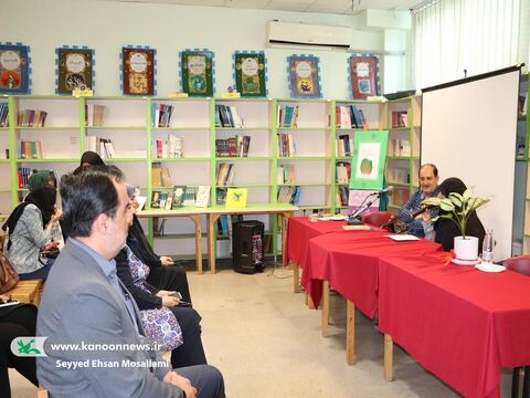 برنامه‌ی ادبی دوپنجره کانون گلستان با حضور محمود پوروهاب(۲)