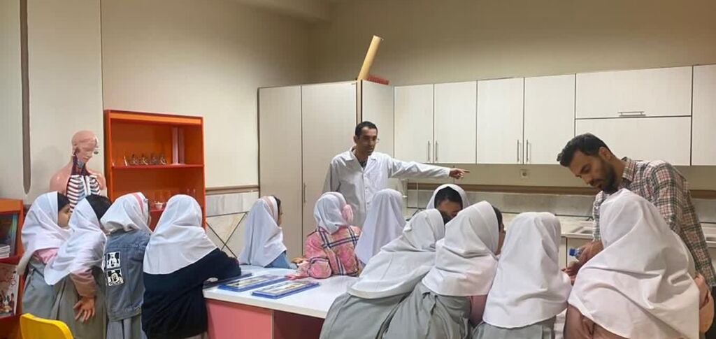 مرکز شماره ۴ کانون کرمانشاه با "شگفتی‌های علم در قلمرو کتاب"