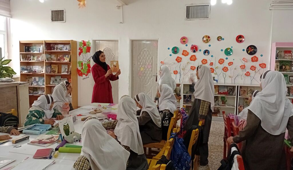 رنگ و بوی خوش کتاب در مراکز فرهنگی و هنری کانون استان قزوین