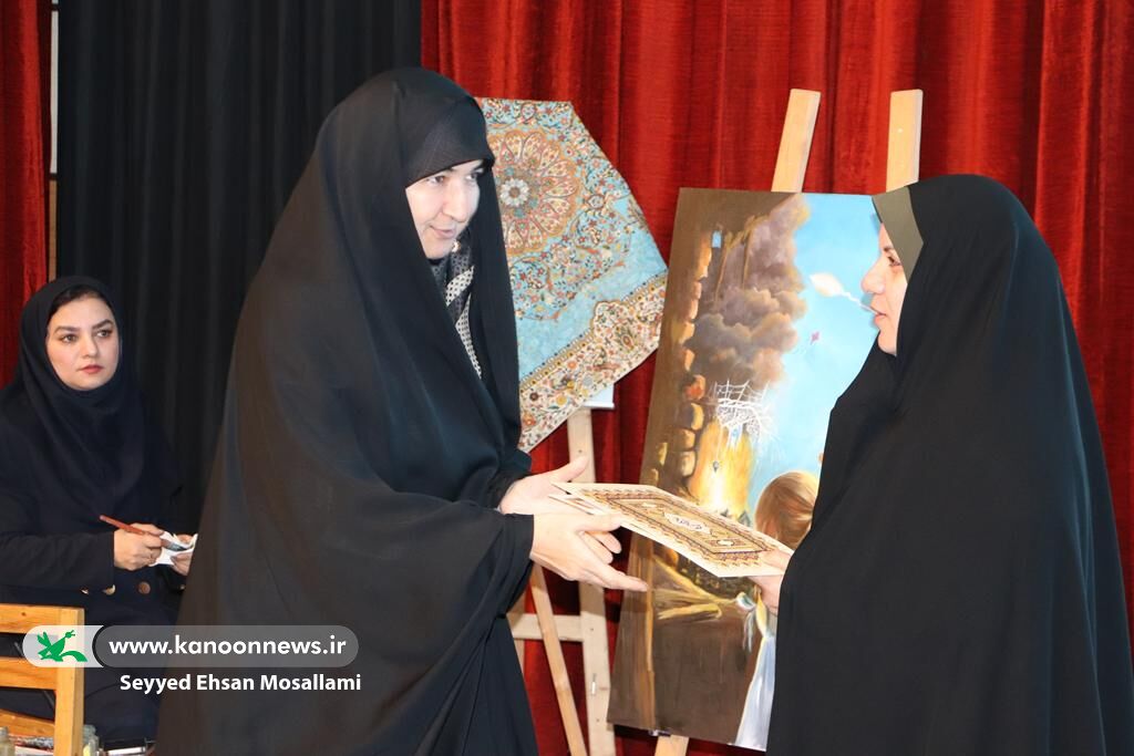 آیین رونمایی از جدیدترین تقریظ رهبری در هفته کتاب