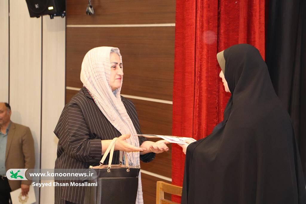 آیین رونمایی از جدیدترین تقریظ رهبری در هفته کتاب