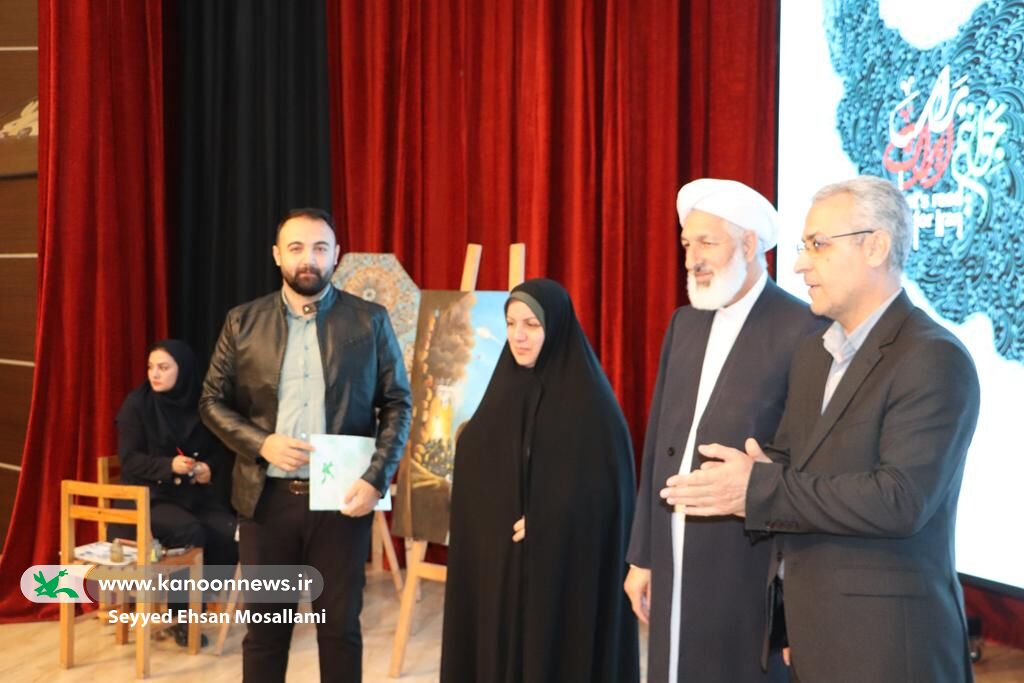 آیین رونمایی از جدیدترین تقریظ رهبری در هفته کتاب