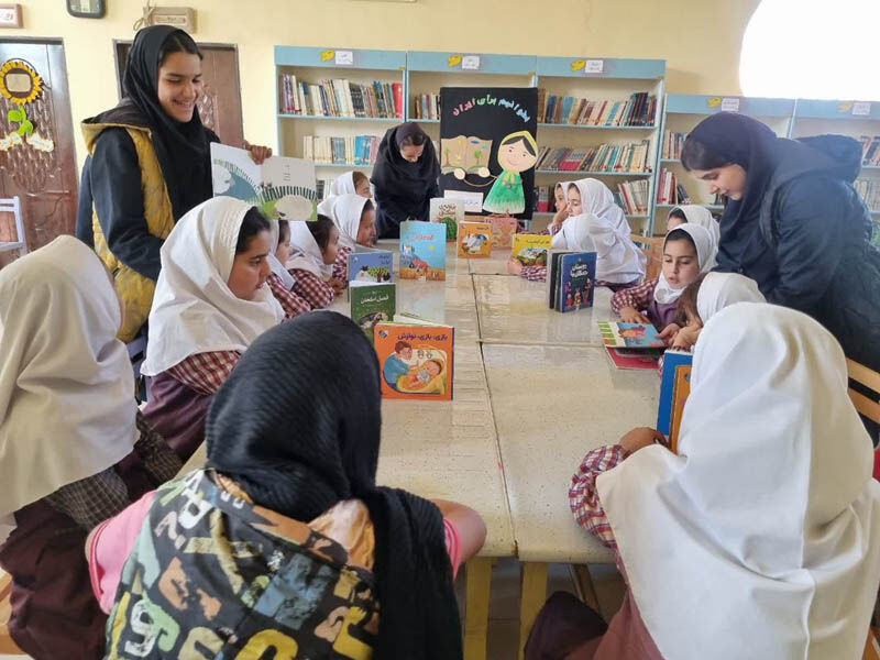 برگزاری ویژهبرنامههای سی و سومین دوره هفته کتاب در مراکز کانون استان اردبیل